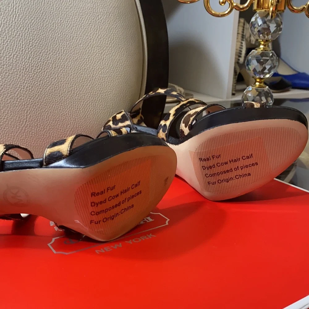 Michael Kors real fur high heel beautiful brand new. - Picture 5 of 11
